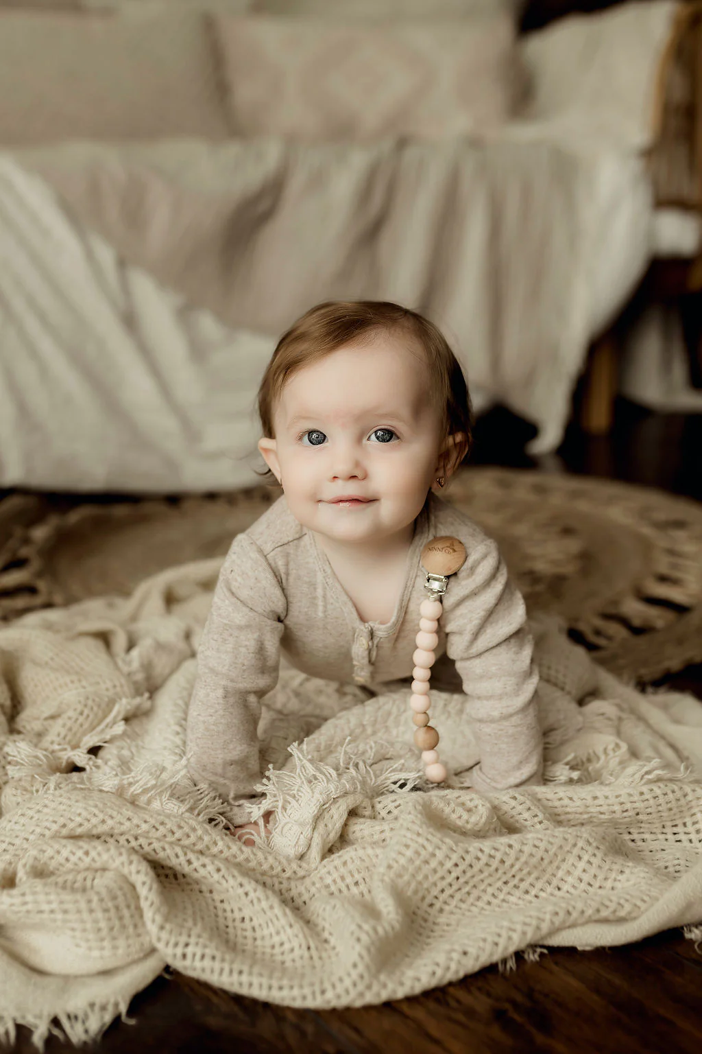 Ninni Co. Rosebud Pink Pacifier Clip - Image 3