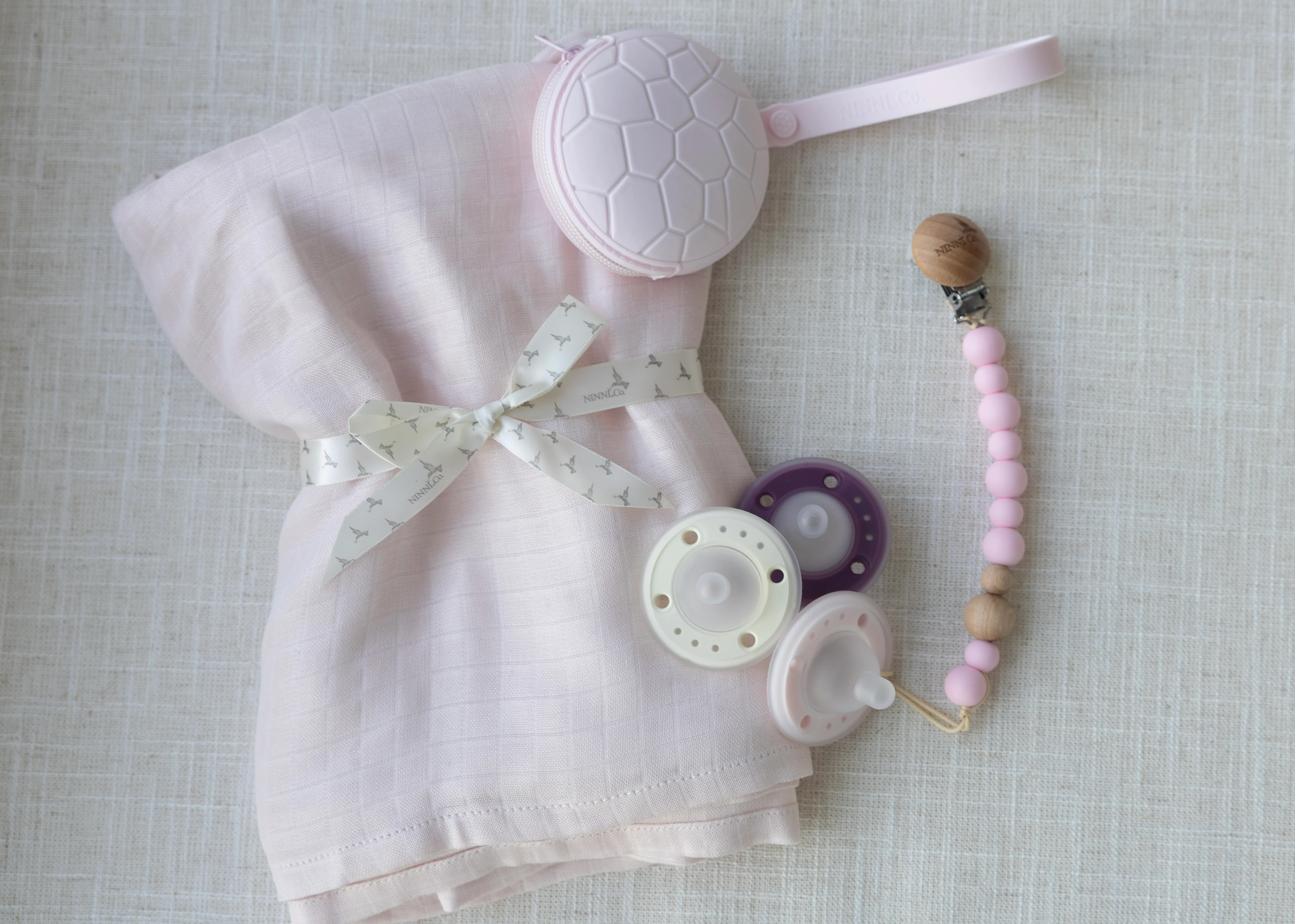 Ultimate Ninni Co. It's A Boy/Girl Baby Shower Gift Set - Image 5