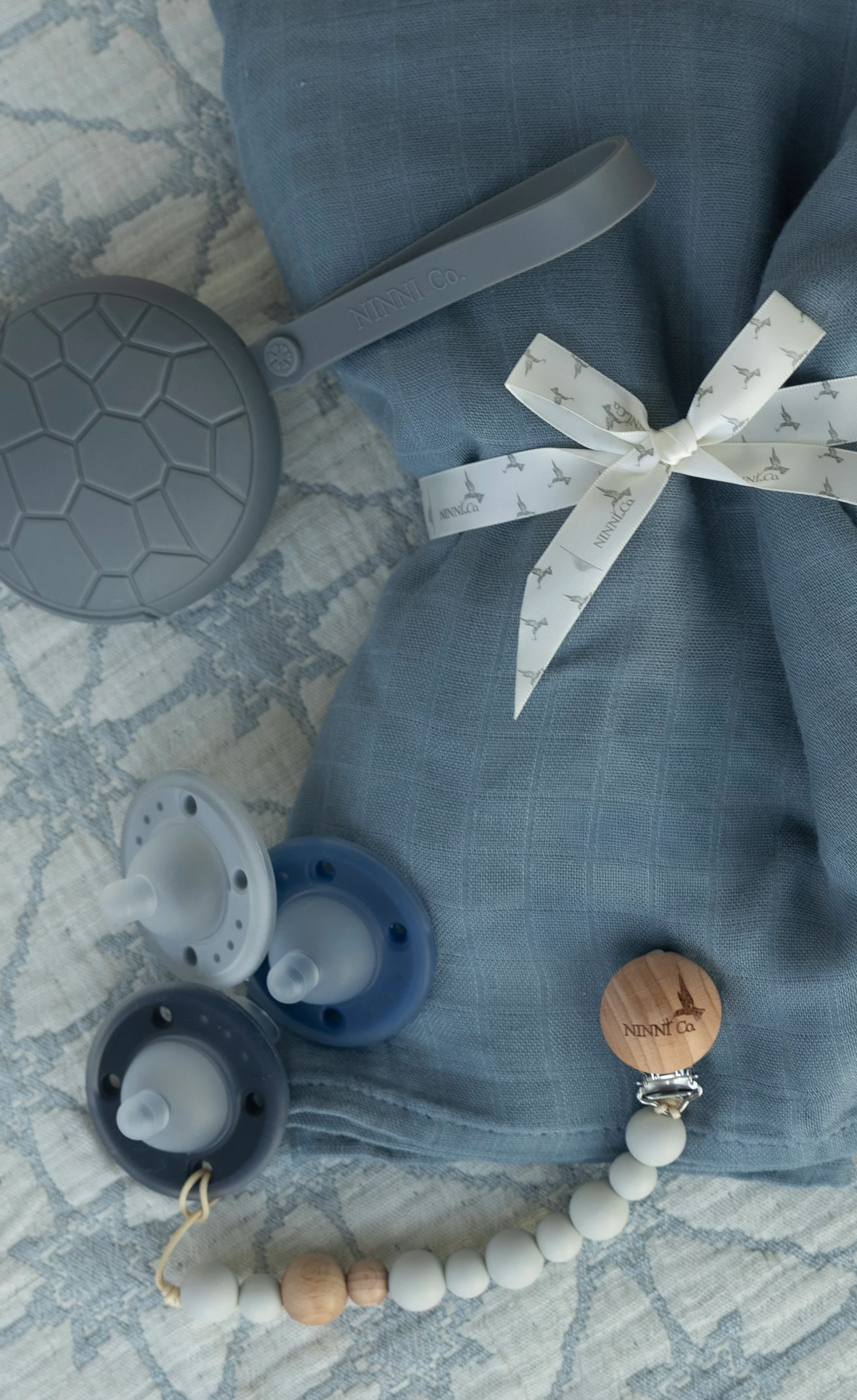 Ultimate Ninni Co. It's A Boy/Girl Baby Shower Gift Set - Image 8